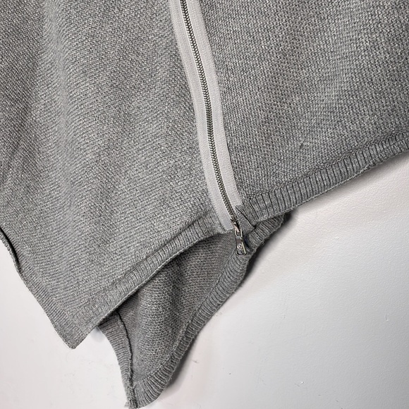 Lululemon Merino Wool Poncho - Picture 3 of 7